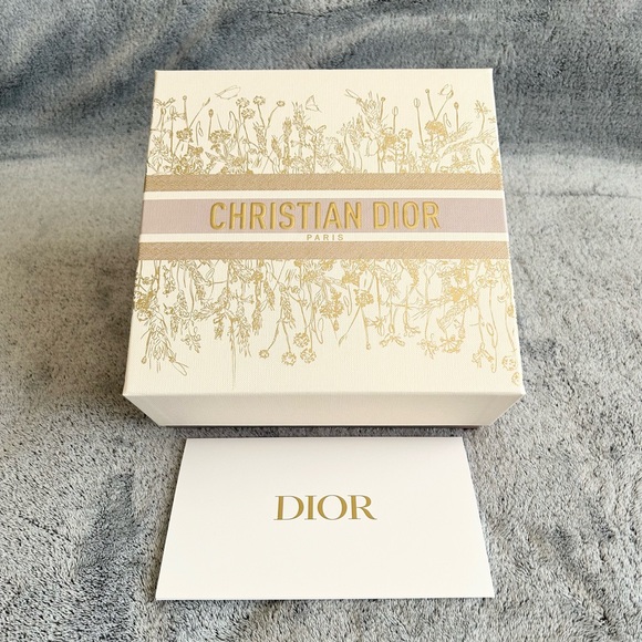 Dior Other - DIOR Gift Box Limited Edition Gold Design include card & tissue paper